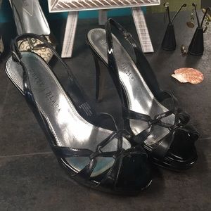 Brand new white house black market